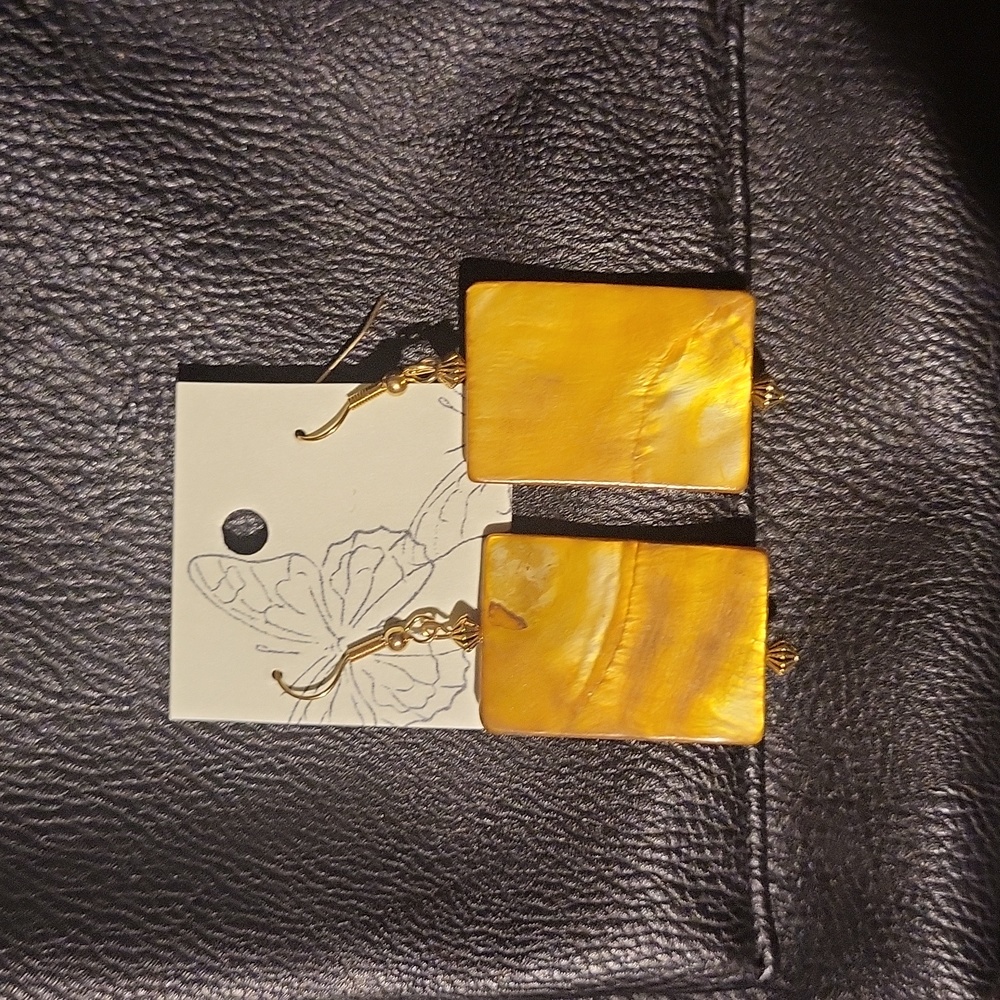 Earings
